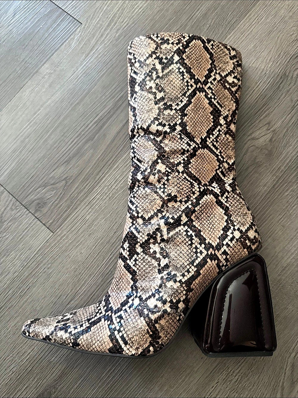 🔥Jeffrey Campbell Harlequin Women’s Boots Size 10 Snakeskin Pointed Toe Square